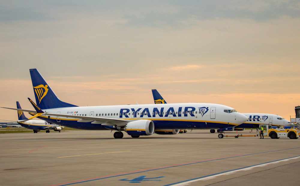 B737 Ryanair na lotnisku w Rzeszowie