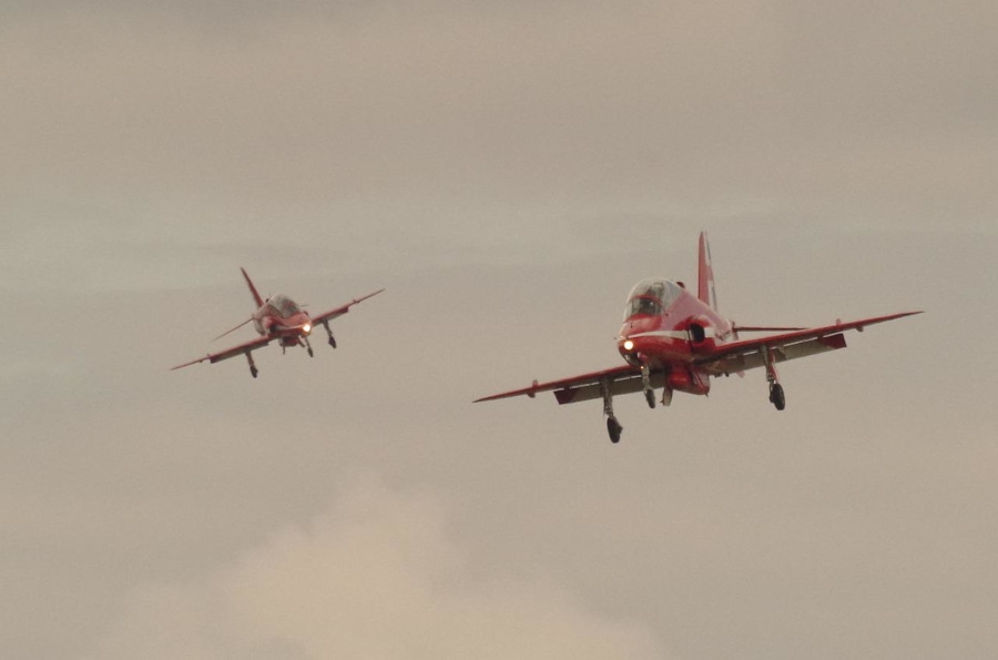 Grupa Red Arrows podczas jednego z pokazów - Zdjęcie poglądowe - Foto: Pixabay License