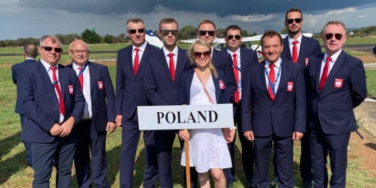 Reprezentacja Polski w XXII Samolotowych Mistrzostwach Świata w Lataniu Rajdowym. - Foto: Aeroklub Polski