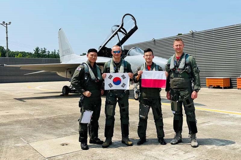 Zakończenie szkolenia dla polskich pilotów w Korei Południowej na samolotach FA-50 - Foto: DGRSZ