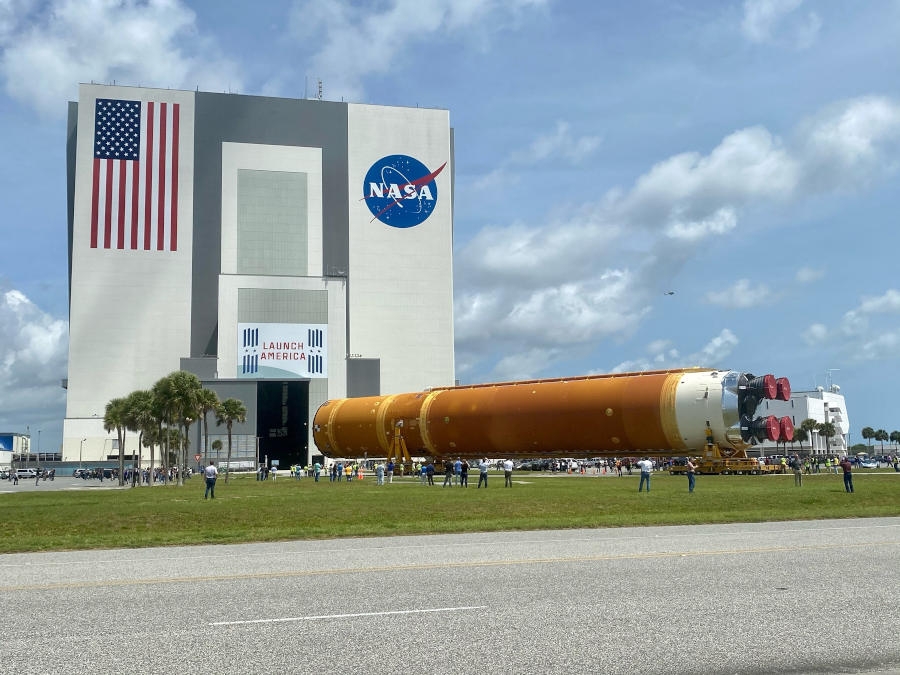 Stopień rakietowy Boeinga dla Space Launch System NASA. - Foto: Boeing