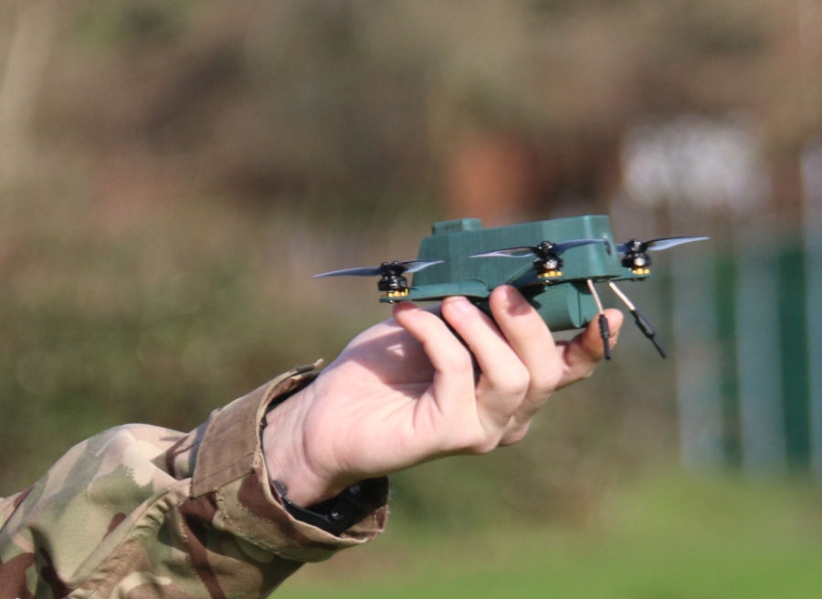 Bezzałogowiec klasy nano Bugť. - Foto: BAE Systems
