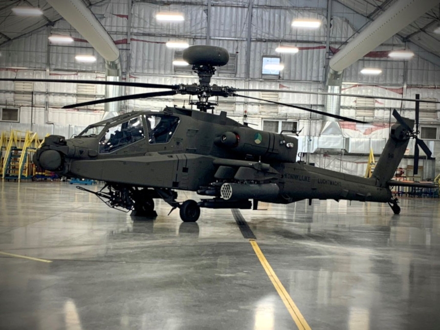 Pierwszy zmodernizowany śmigłowiec AH-64E Apache dla Królewskich Holenderskich Sił Powietrznych - Foto: Boeing