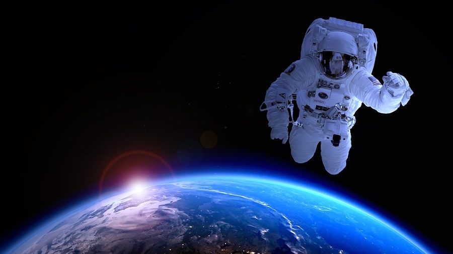 Astronauci i astronautki zostaną zatrudnieni na standardowych umowach ESA, a ich wynagrodzenie będzie uzależnione od wielu czynników, takich jak wykształcenie i doświadczenie zawodowe. - Grafika: Pixabay License