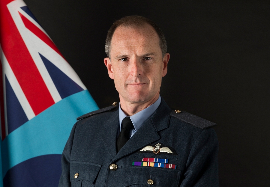 Wicemarszałek Gerry Mayhew, dowódca 1. Grupy Royal Air Force -