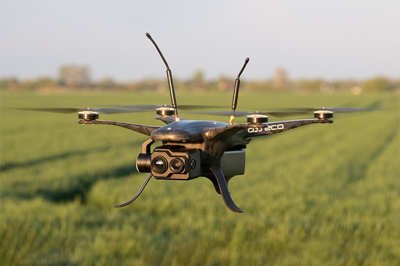 Drony rozpoznawcze systemu MayFly w powietrzu mogą spędzić około pół godziny, latając z prędkością maksymalną 10 m/s i osiągając wysokość maksymalną 2 tys. metrów. - Foto: Materiały prasowe Asseco Poland S.A.