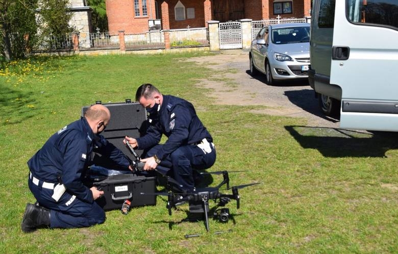 Policjanci z Radomia dostali nowego drona. Będą nim patrolować drogi. - Foto: KWP Radom