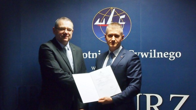 Zwiększa to również wiarygodność naszego lotniska dla linii lotniczych mówi prezes Portu Lotniczego Lublin Krzysztof Wójtowicz. -