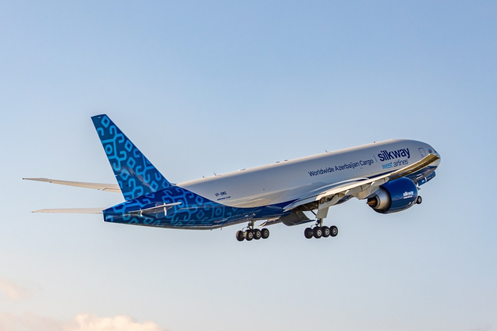 Silk Way West Airlines z pierwszym B777 Freighter - Foto: Boeing