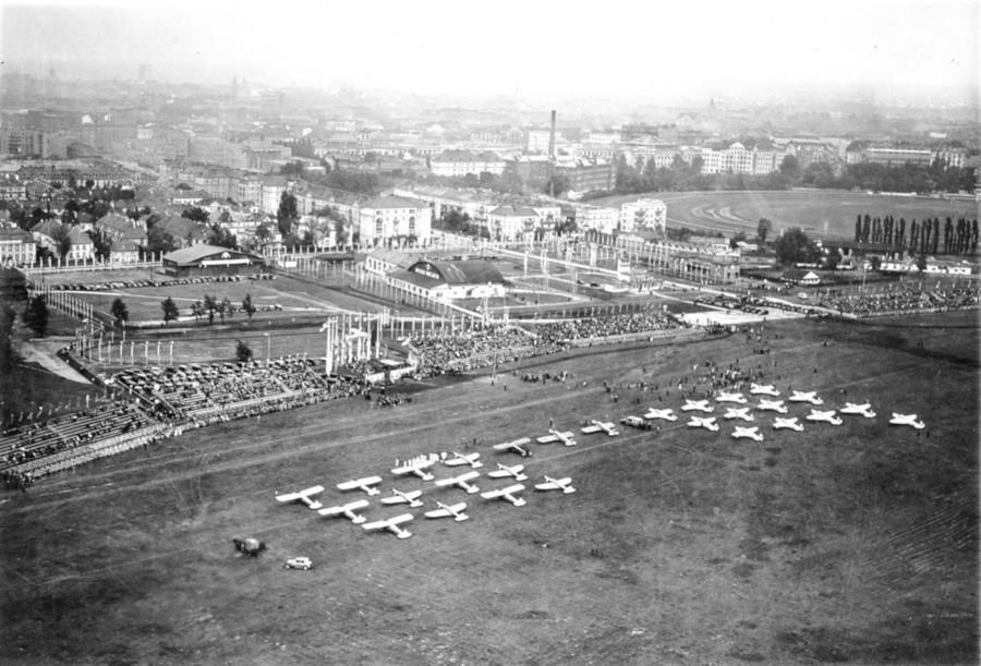 - Źródło zdjęcia: Aeroklub Warszawski