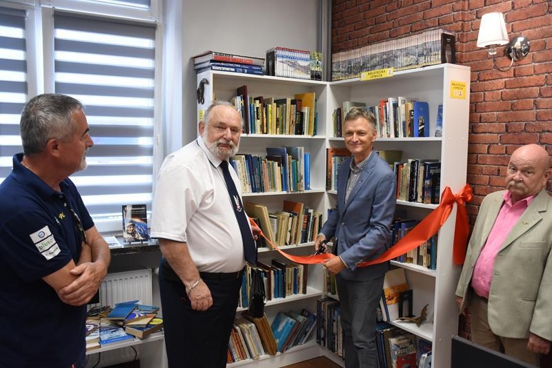 Skrzydlaty księgozbiór już dostępny. Uroczyste otwarcie w Świdniku - Foto: Swidnik.pl