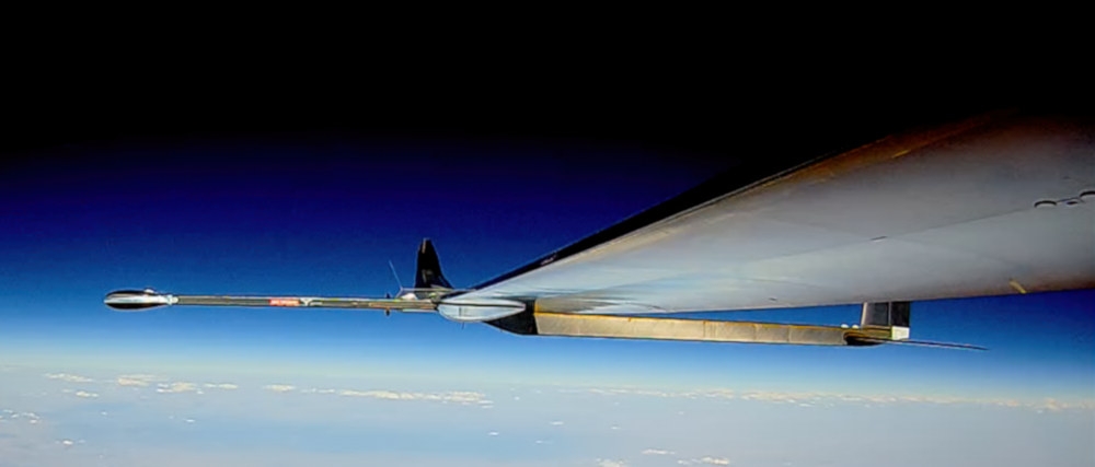 Zdjęcie z kamery umieszczonej na statku bezzałogowym Phasa-35 - Foto: BAE Systems
