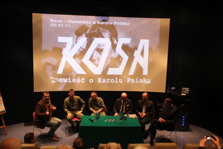 Otwarcie wystawy i premiera filmu o Ppłk pil. Karolu Pniaku. - Foto: MLP