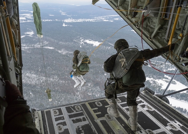 Źródło zdjęcia: Aviator Justine Dusablon / Polska-zbrojna.pl -