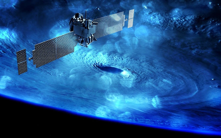 Grafika ilustracyjna: Co dzieje się ze sztucznymi satelitami krążącymi wokół Ziemi... - Grafika: Pixabay License