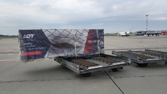 lot hyperloop transport