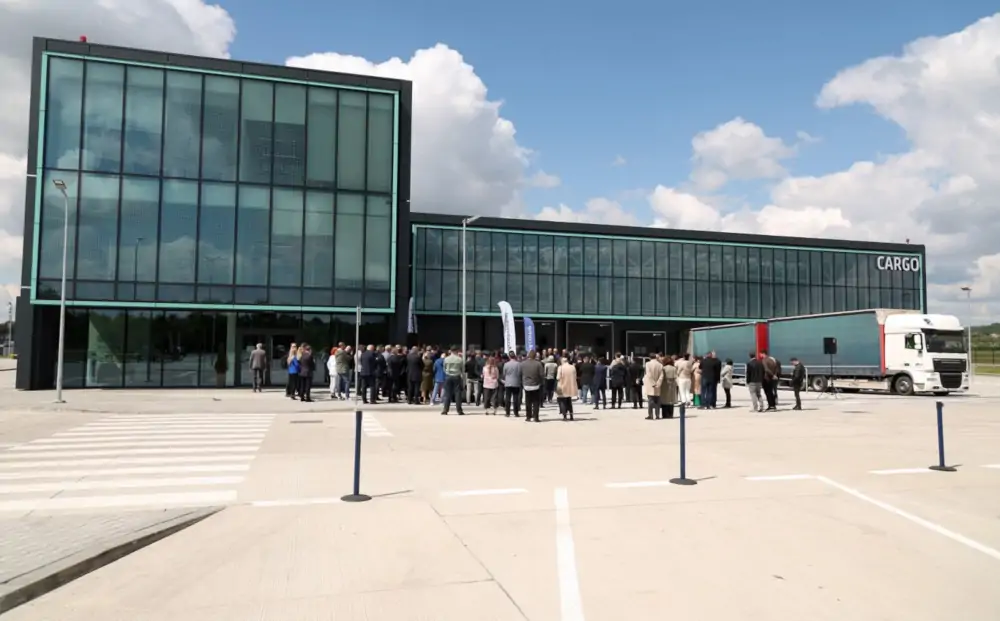 Nowy terminal cargo na krakowskim lotnisku - Foto: UMWM