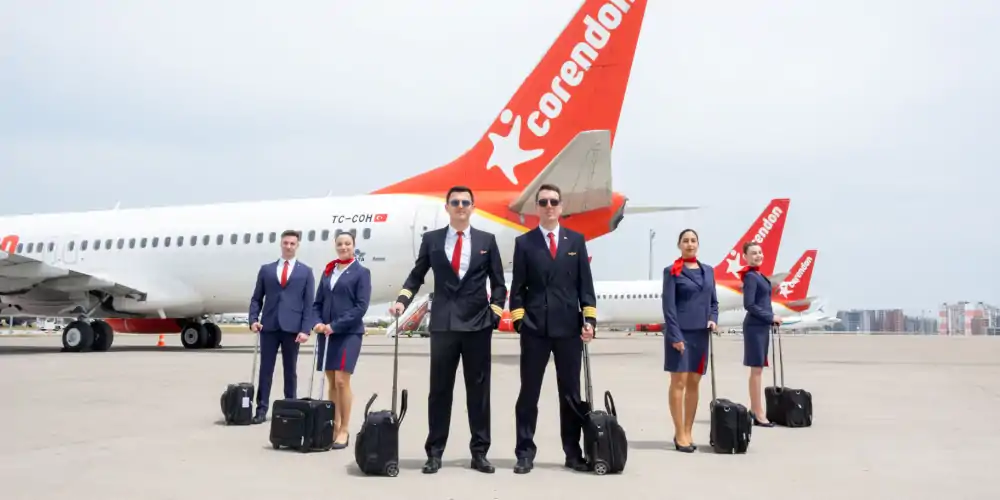 Załoga samolotu Corendon Airlines