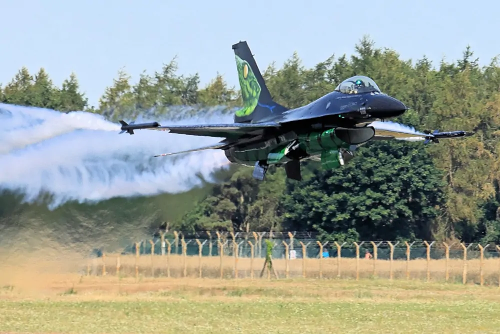 Belgijski F-16 Solo Display