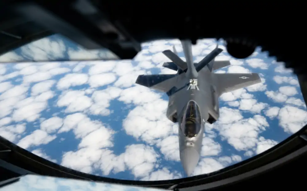 Tankowanie w powietrzu amerykańskiego F-35