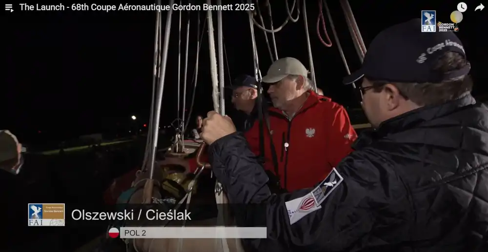 Polska załoga balonu podczas startu w 68. edycja Pucharu Gordona Bennetta - POL2 (Andrzej Olszewski, Jarosław Cieślak)