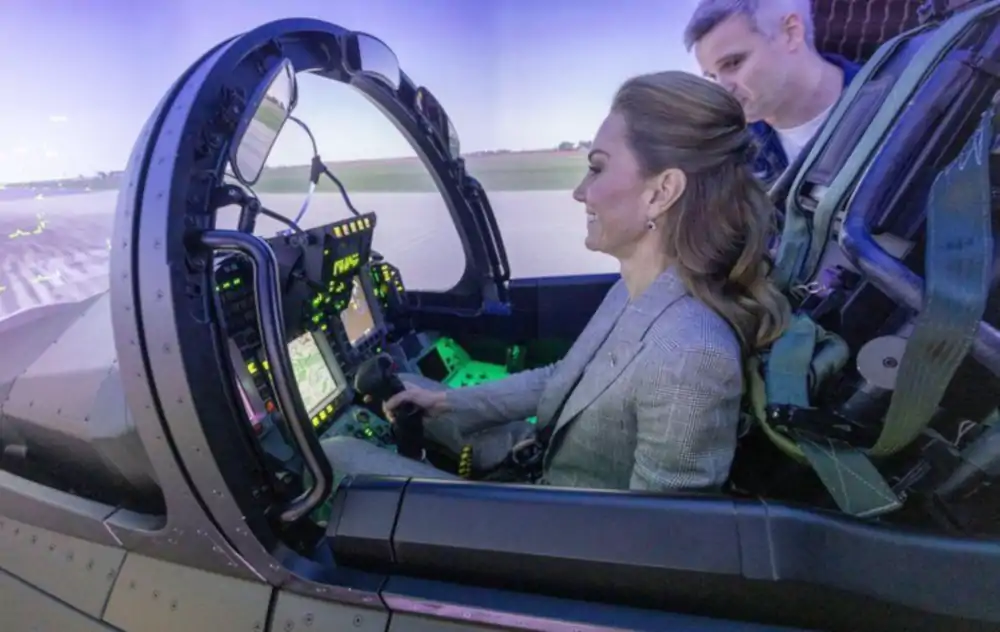 Księżna Kate za sterami myśliwca Typhoon w RAF Coningsby