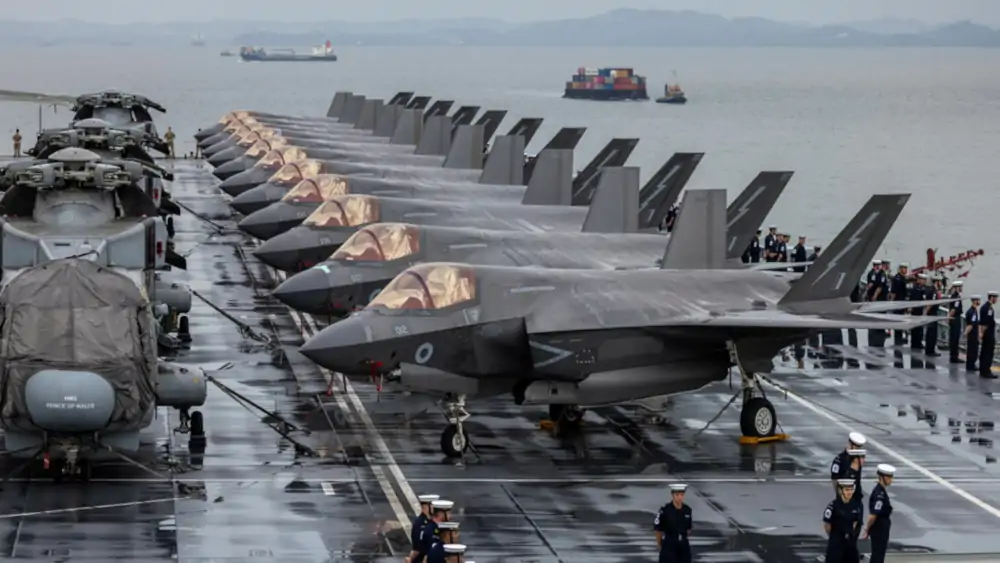 Na pokładzie lotniskowca HMS Prince of Wales operują także wielozadaniowe myśliwce F-35B Lightning