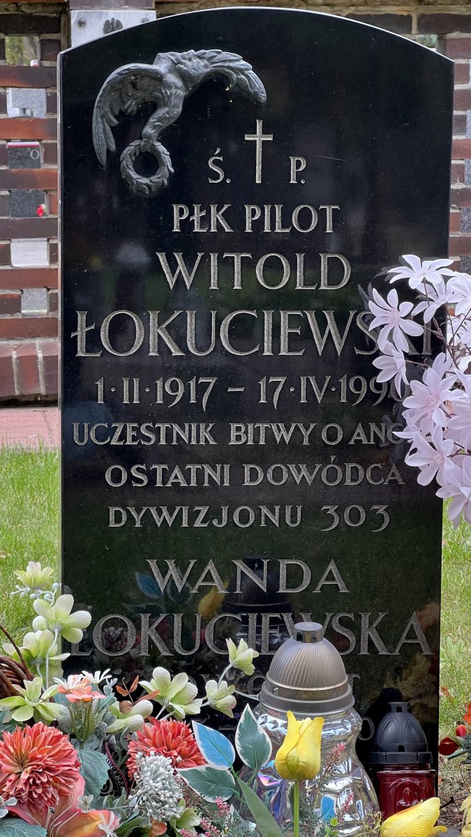 Powązki Wojskowe Warszawa Lotnicy
