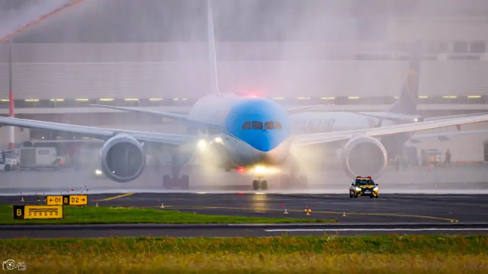 Boeing 787-9 Neos zabrał pasażerów z Ławicy na Nosy Be