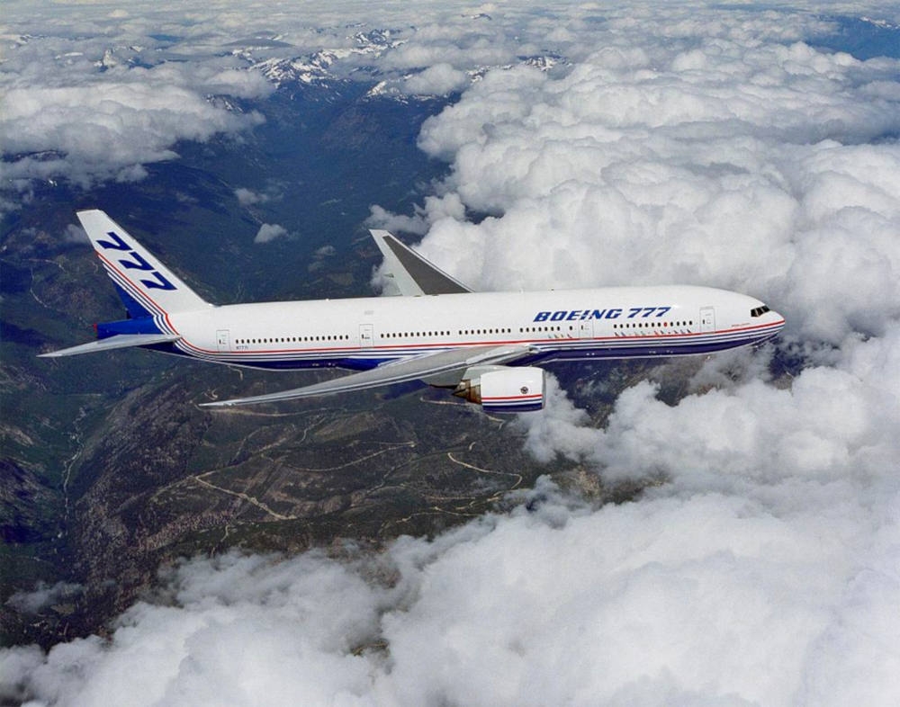 Boeing 777 był pierwszym samolotem, który otrzymał certyfikację ETOPS 180. fot.Boeing Dreamscape K58552 CC by 2.0.  - 
