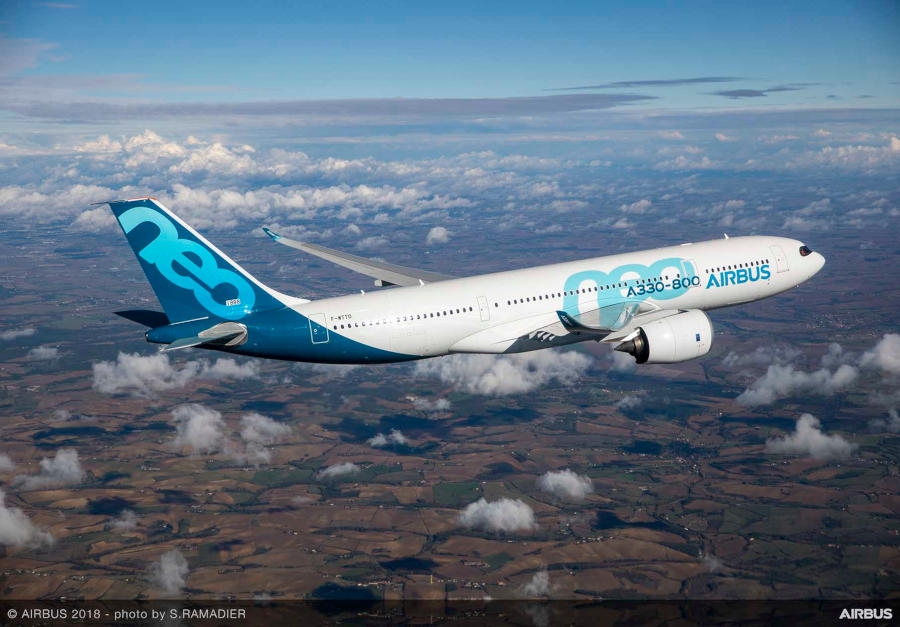 A330-800 otrzymuje Certyfikat Typu EASA. Planowane wprowadzenia do eksploatacji tego samolotu w bieżącym roku. - Foto: Airbus
