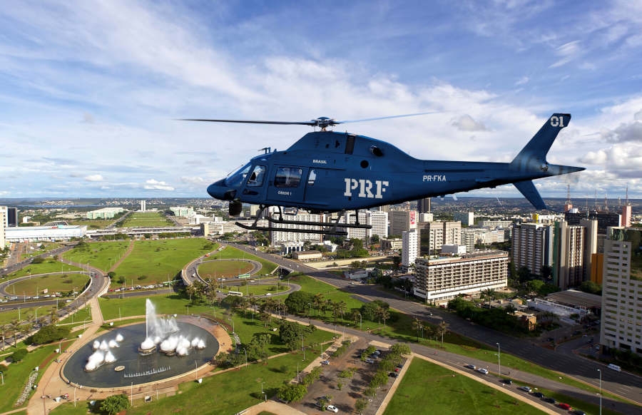 Brazylijska PolĂ¬cia RodoviĂˇria Federal (PRF) wprowadzi do służby sześć jednosilnikowych śmigłowców AW119Kx. - Foto: Leonardo