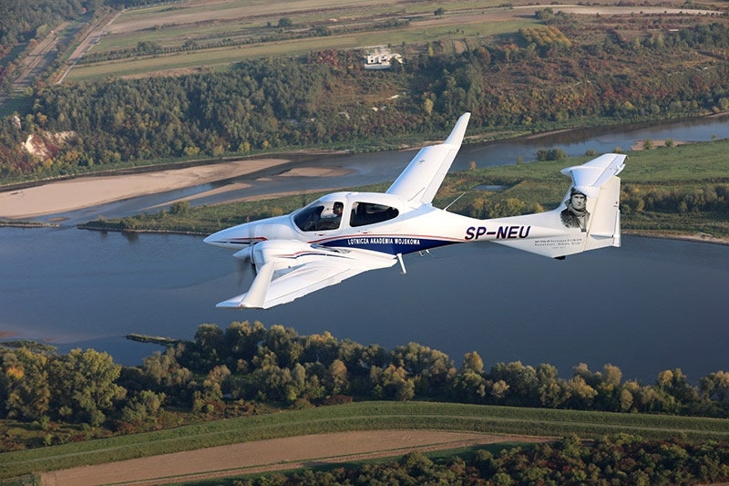 Diamond DA-42-VI Twin Star (SP-NEU) - Foto: LAW