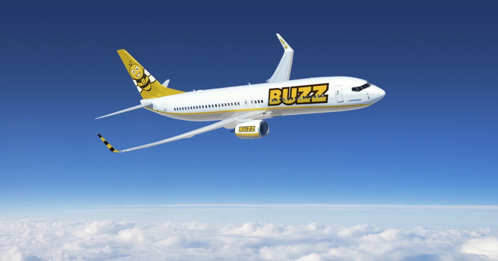Nowe malowanie, nowa marka Buzz. - Foto: Ryanair Buzz