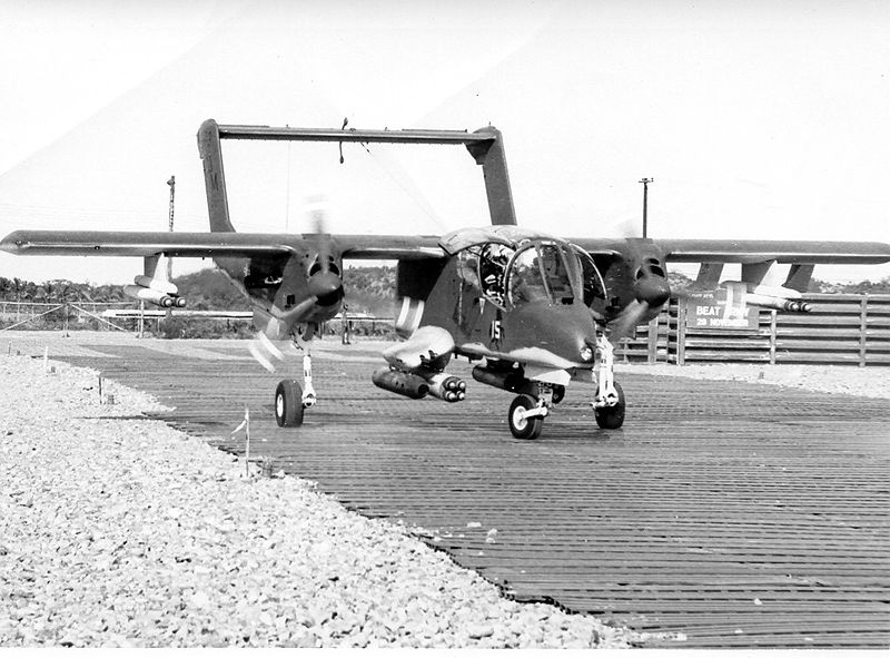 Źródło zdjęcia: By USN (Official U.S. Navy photograph [1]) [Public domain], via Wikimedia Commons - 