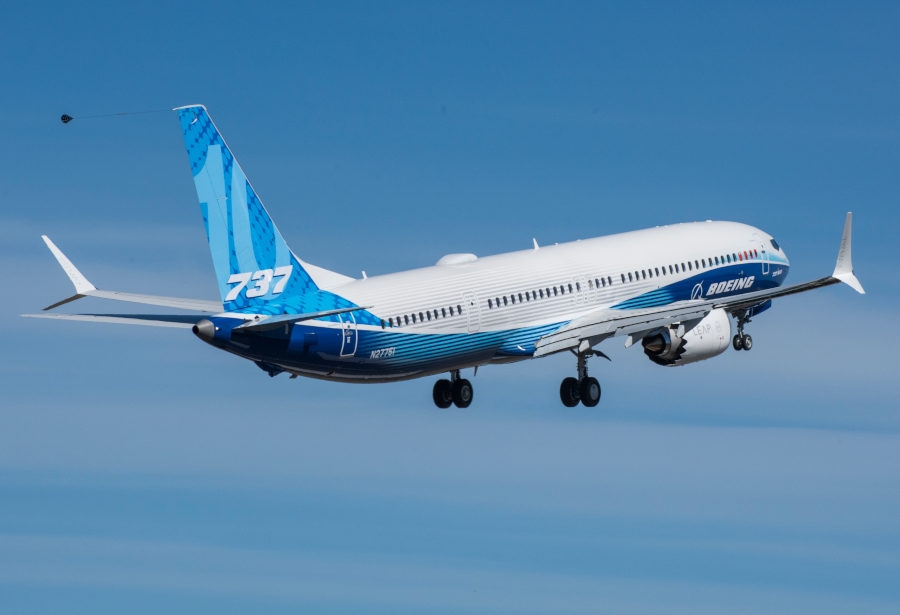 Boeing B737-10 z rodziny MAX zakończył swój pierwszy lot testowy. - Foto: Boeing
