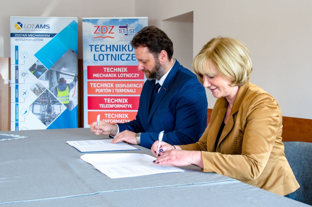 LOTAMS podpisuje umowy z kolejnymi szkołami technicznymi. - Foto: LOTAMS