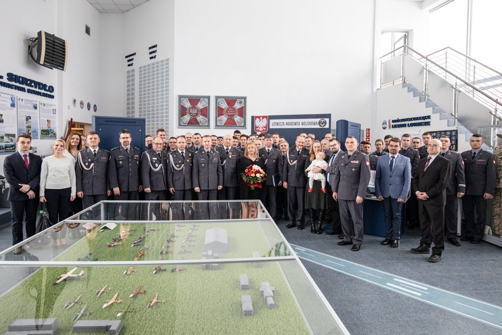 Źródło zdjęcia: Lotnicza Akademia Wojskowa - 
