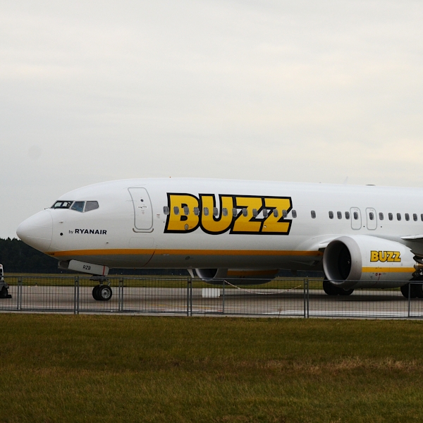 Na modlińskim lotnisku wylądował kolejny Boeing 737-8200. - Foto: Lotnisko Modlin/Warszawa