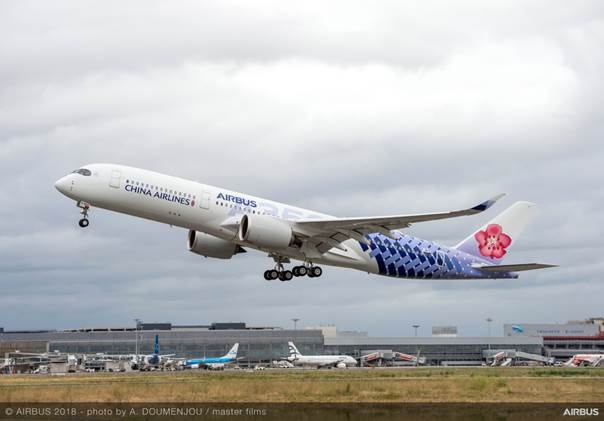 Zdjęcie: Nowy airbus A350-900 linii China Airlines w  specjalnym malowaniu  start / Airbus - 