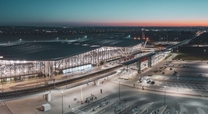 - Foto: Port Lotniczy im. Lecha Wałęsy