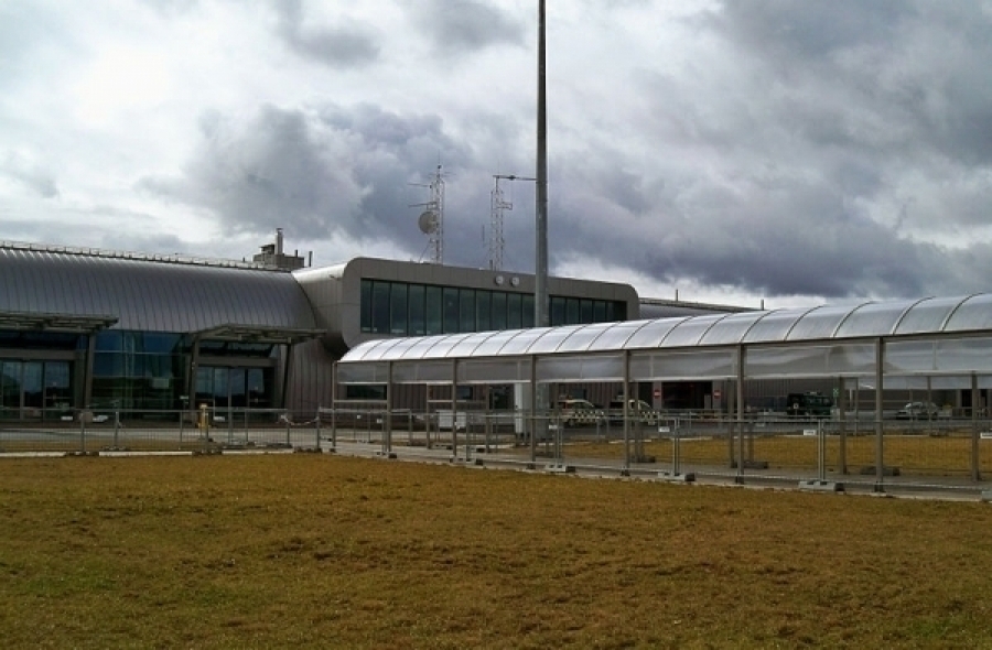 Mazowiecki Port Lotniczy Warszawa/Modlin w okresie styczeń  luty 2019 r. obsłużył łącznie 463 311 pasażerów. -  Autor i Źródło zdjęcia: By Panek (Own work) [CC BY-SA 3.0 (https://creativecommons.org/licenses/by-sa/3.0)], via Wikimedia Commons Autor i Źródło zdjęcia: By Panek (Own work) [CC BY-SA 3.0 (https://creativecommons.org/licenses/by-sa/3.0)], via Wikimedia 