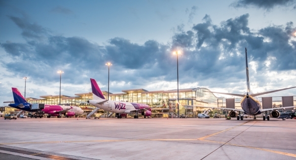 Źródło zdjęcia: Wrocław Airport - 