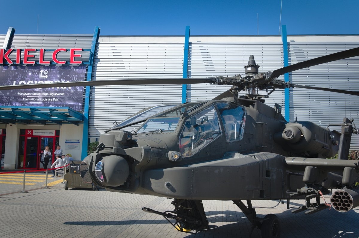 Boeing AH-64 Apache na MSPO Kielce 2021. - Foto: Aviation24.pl