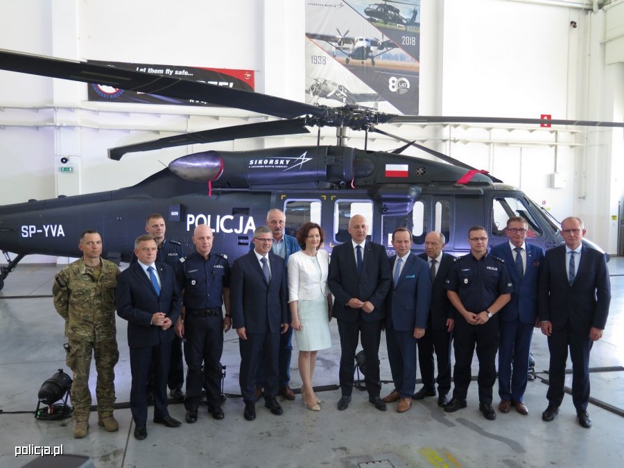 policja smigłowiec black hawk 